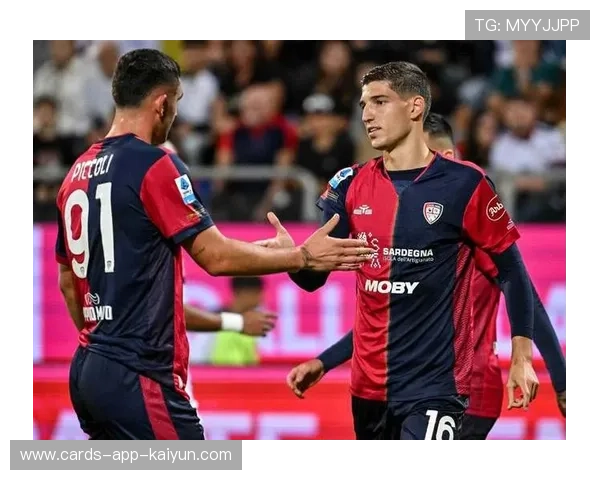 那不勒斯中场拦截后直传，配合无懈可击收获进球